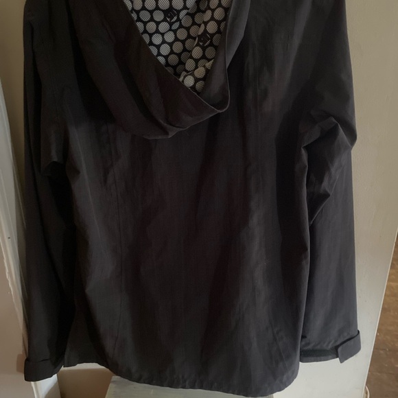 Burton- lightweight jacket 🧥 windbreaker - Picture 3 of 5